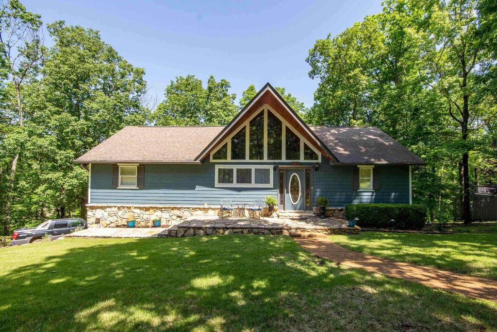 140 Ridge View Dr, Savannah