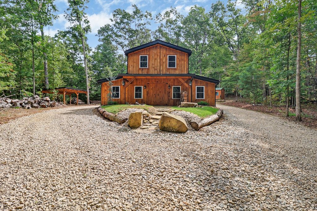 42 Staley Way, Crossville