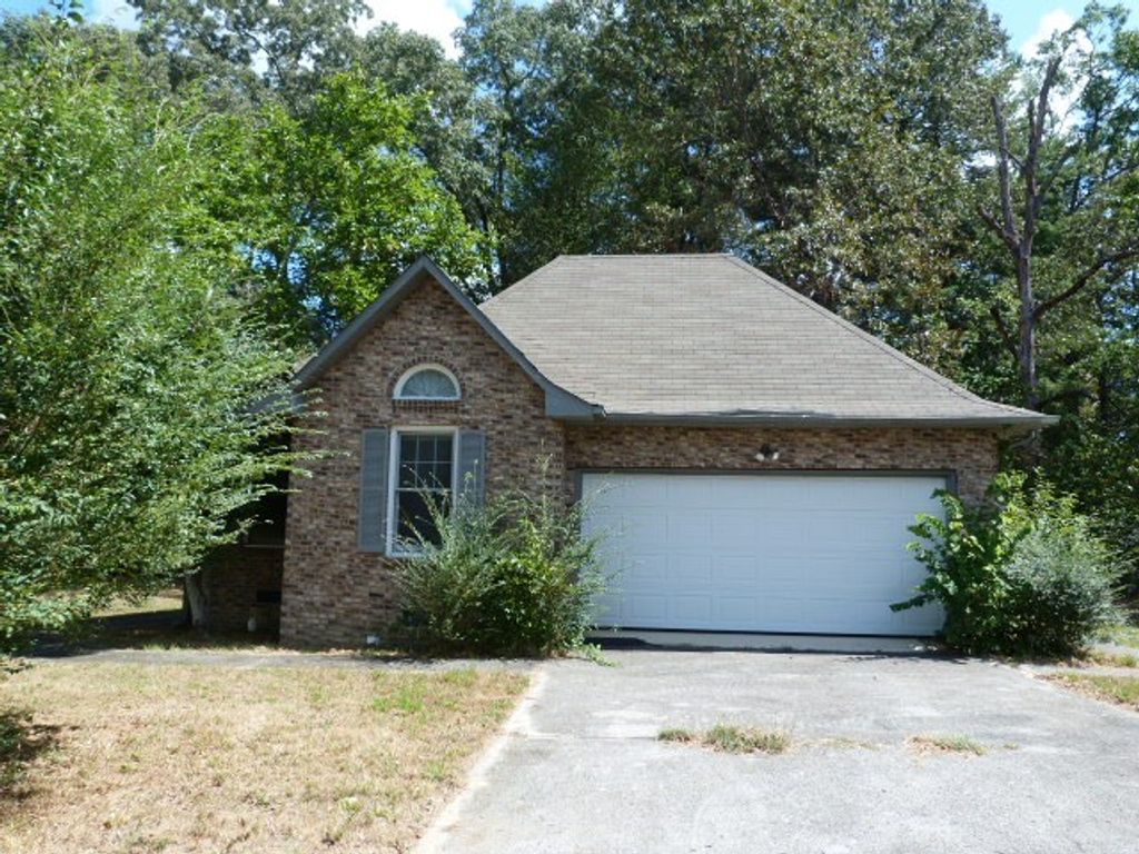 127 Bradbury Ct, Tullahoma