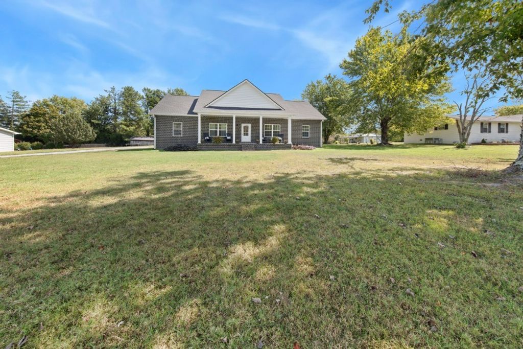 530 Fairway Dr, Lafayette