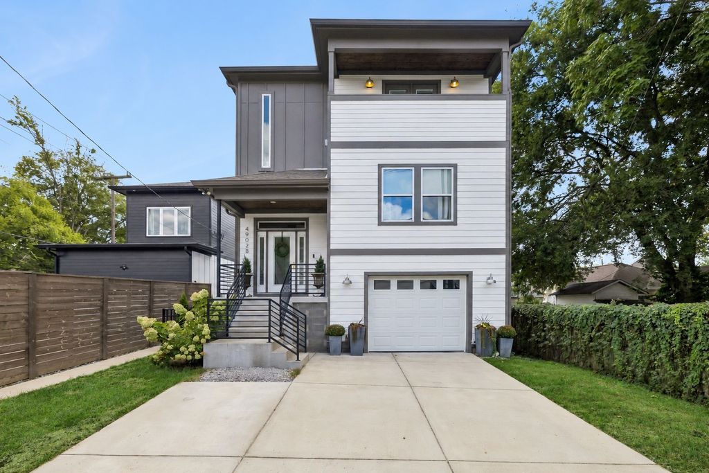 4902b Illinois Ave, Nashville