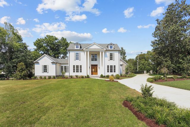 1000 Stonewall Dr, Nashville