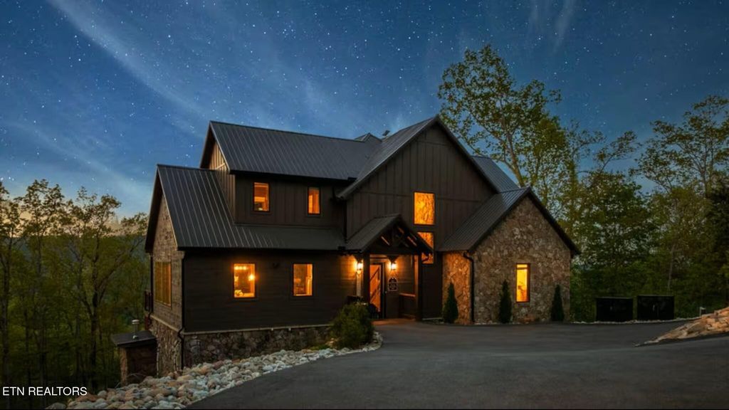 5016 Long Rifle Rd, Walland