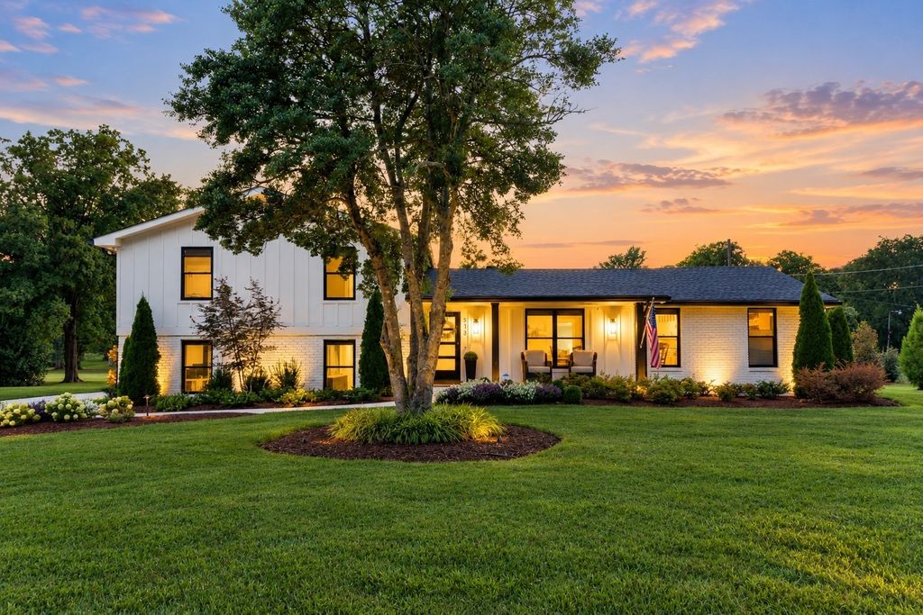 513 Mansion Dr, Brentwood