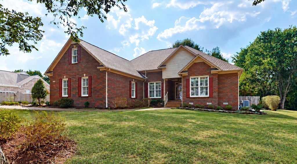 1395 Charleston Ln, Columbia