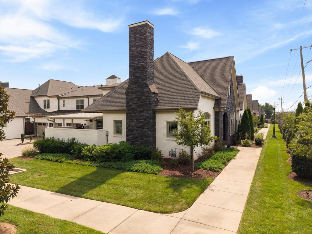 141 Sawgrass Pvt Way, Gallatin
