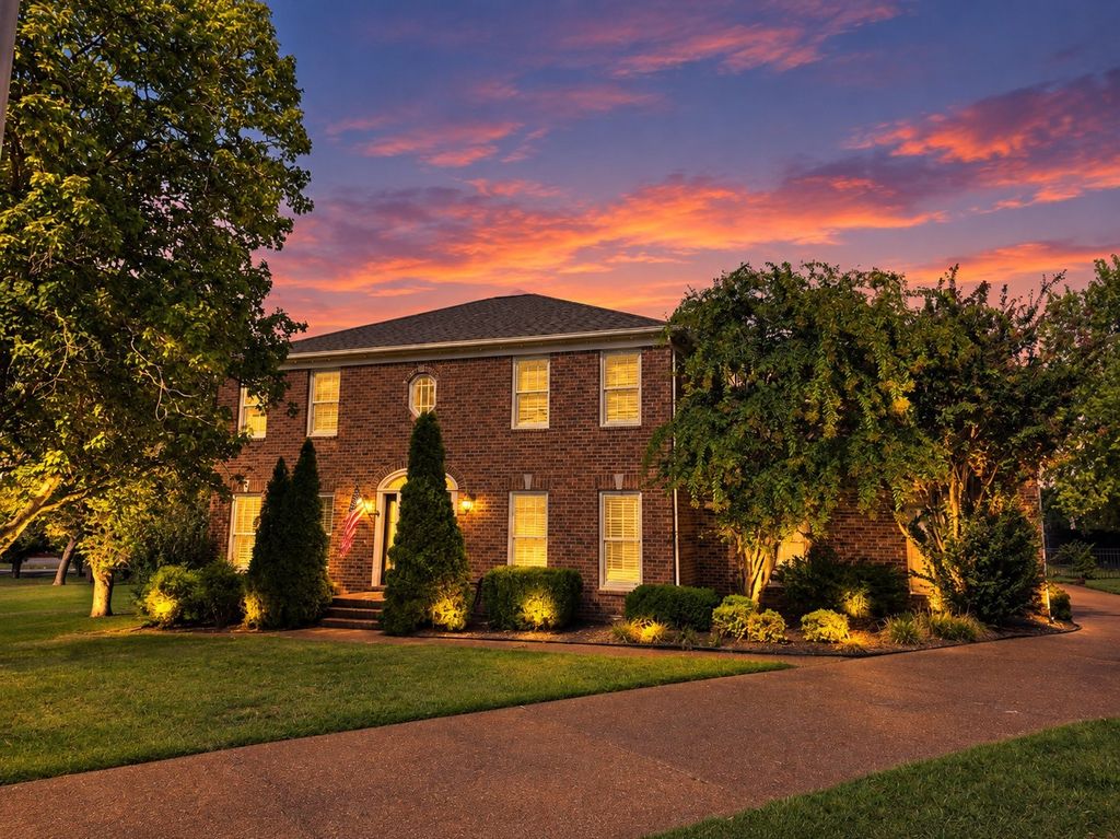 2726 Chatham Ct, Murfreesboro