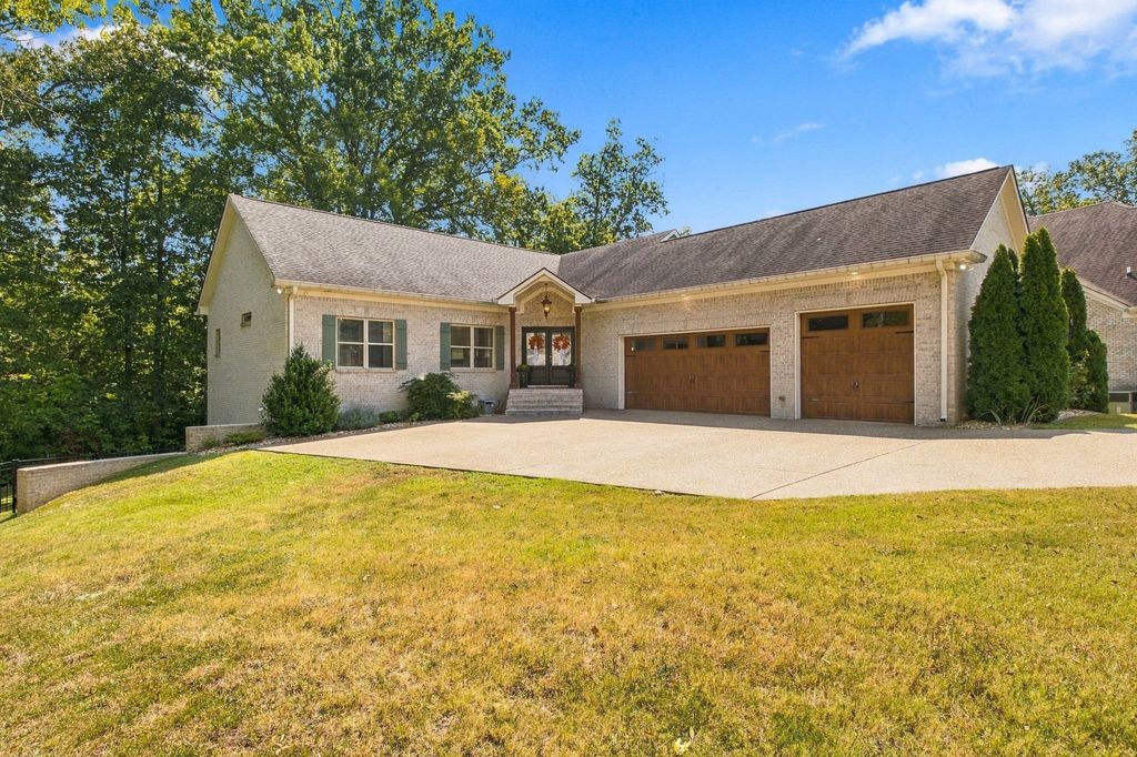 318 Cedar Hollow Ct, Lebanon