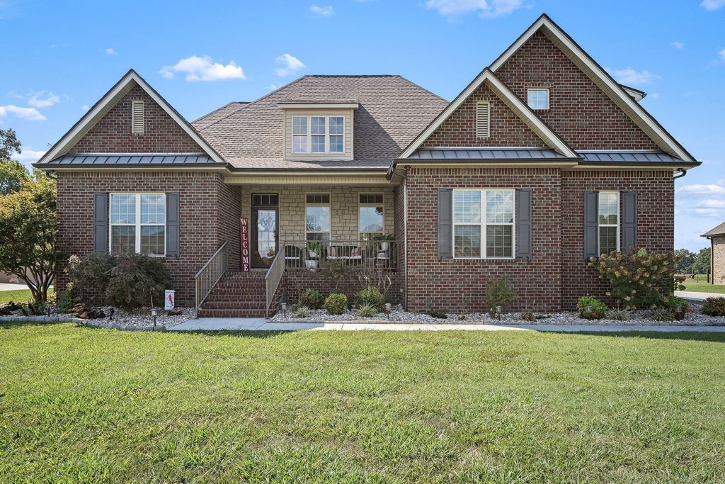 41 Wellington Dr, Manchester