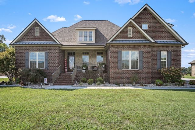 41 Wellington Dr, Manchester