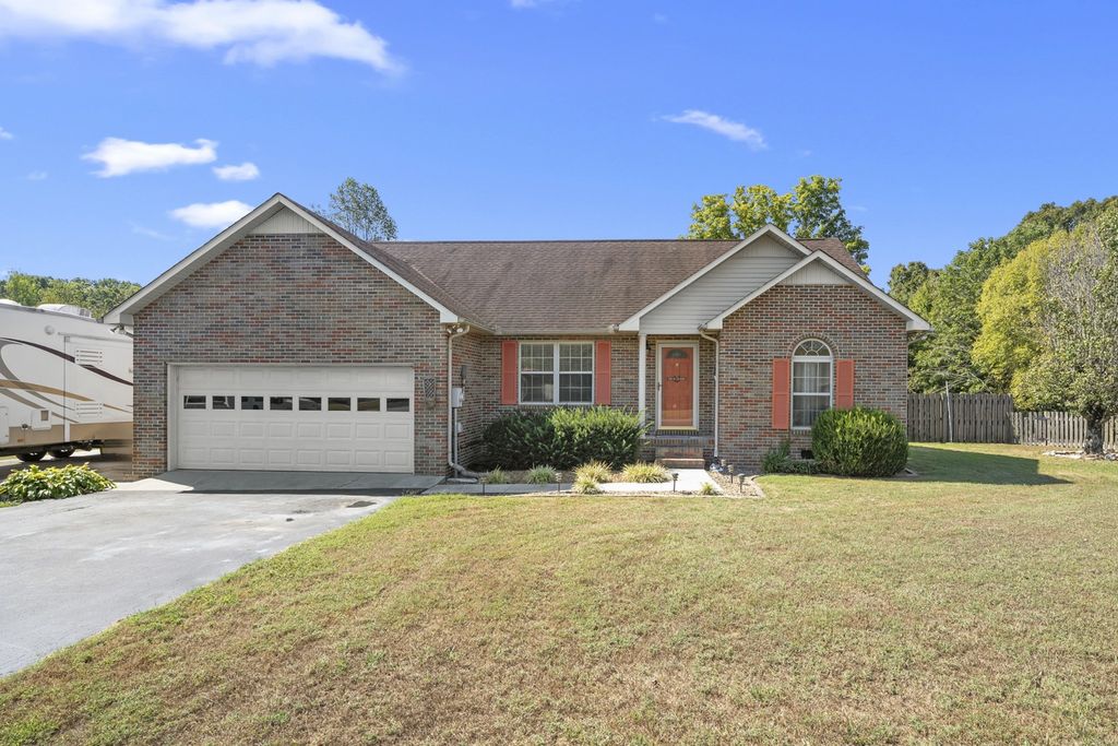 395 Overlook Cir, Tullahoma