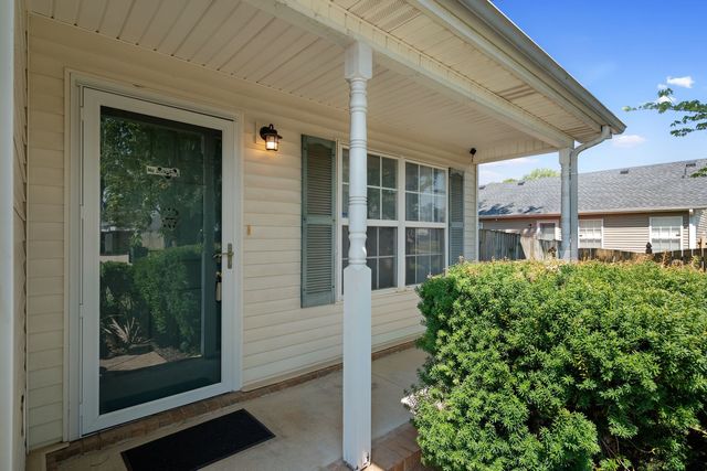 1504 Carrick Dr, Murfreesboro
