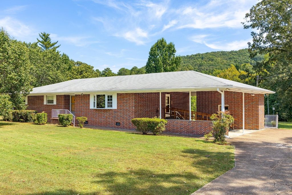 506 Graysville Road, Ringgold