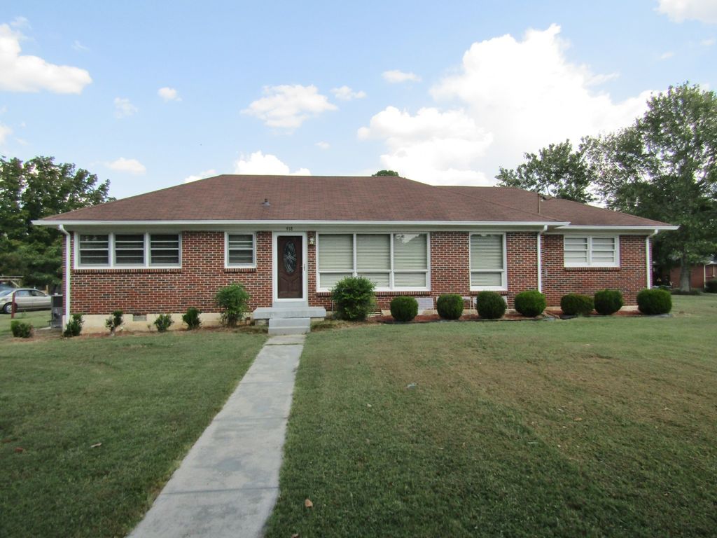 918 Midway St, Lewisburg