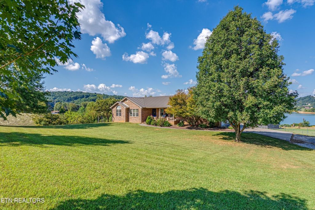 1789 Tater Hill Rd, Bean Station