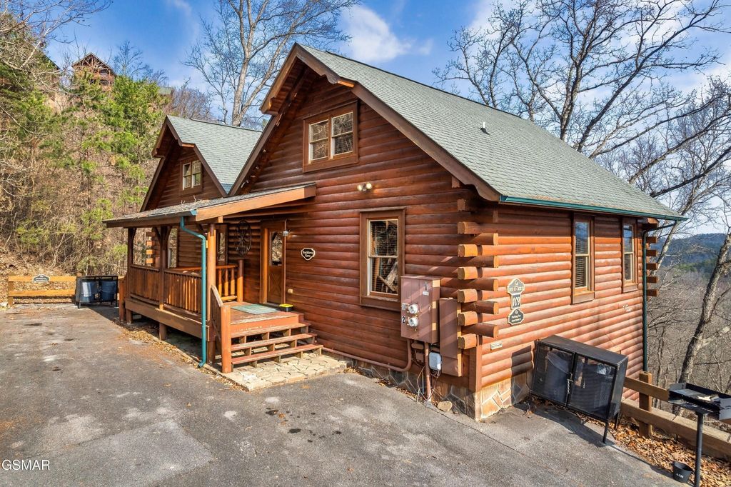 3012 Legacy Vista Drive, Sevierville