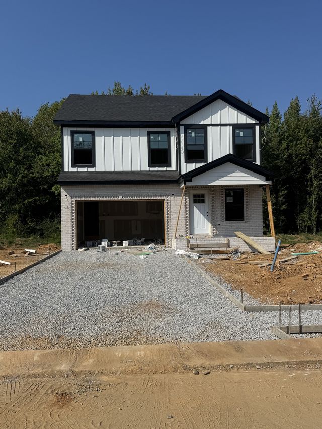 378 Hereford Farms, Clarksville