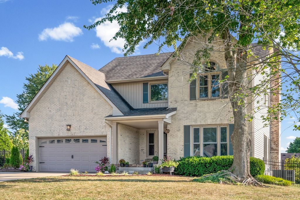 3154 Quincy Ln, Clarksville
