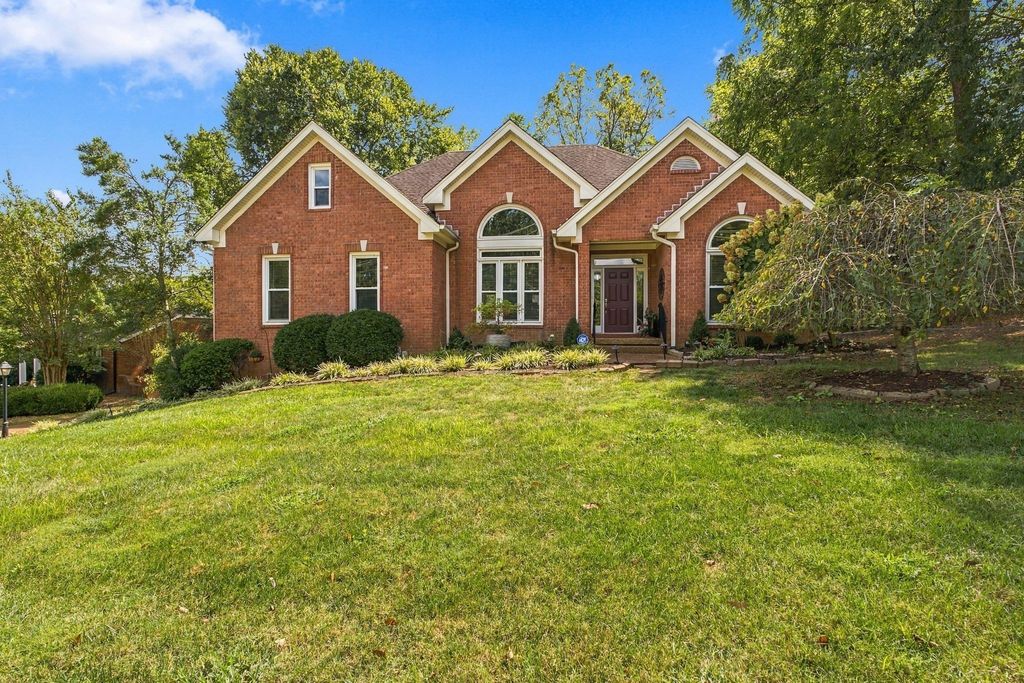 8207 Poplar Creek Rd, Nashville