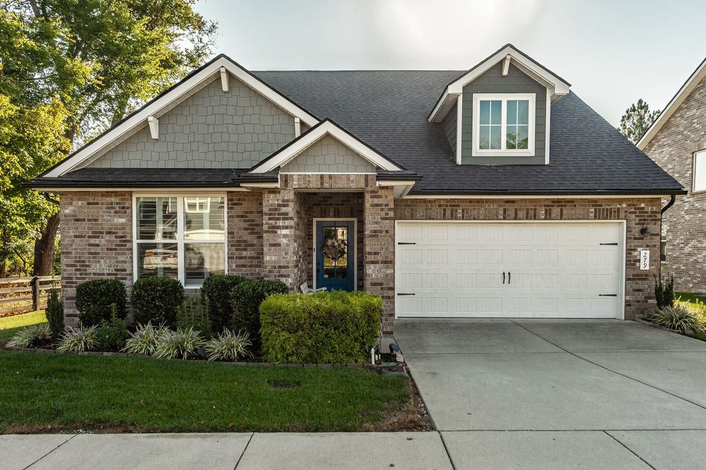 279 Griffin Ln, Gallatin