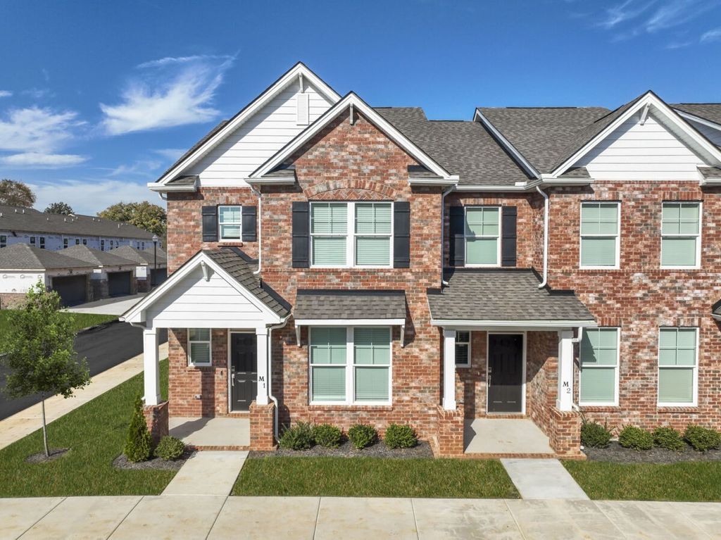 2900 Suzanne Landon Dr J1, Murfreesboro