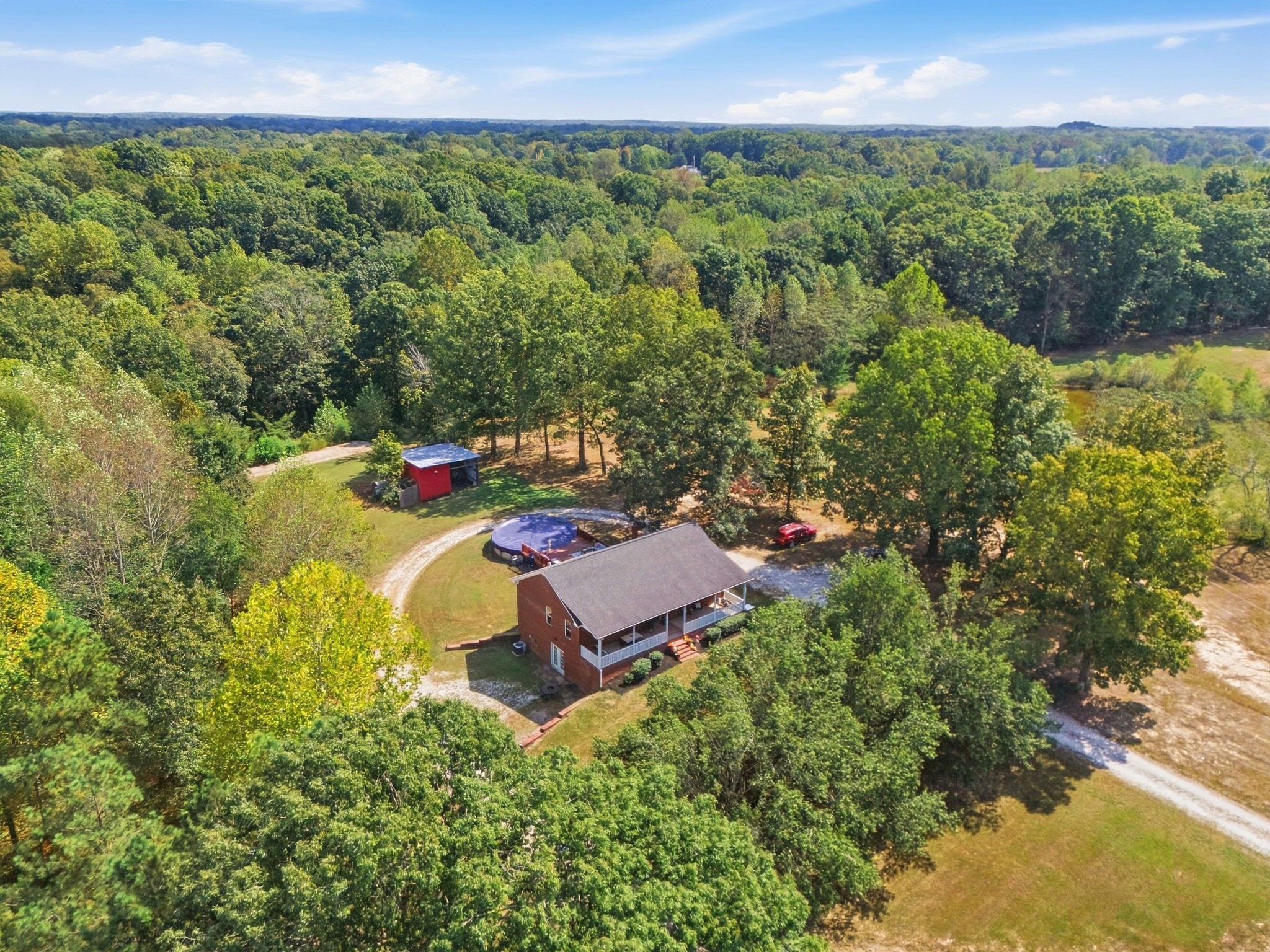 Home for sale in 1072 Claylick Rd White Bluff, TN