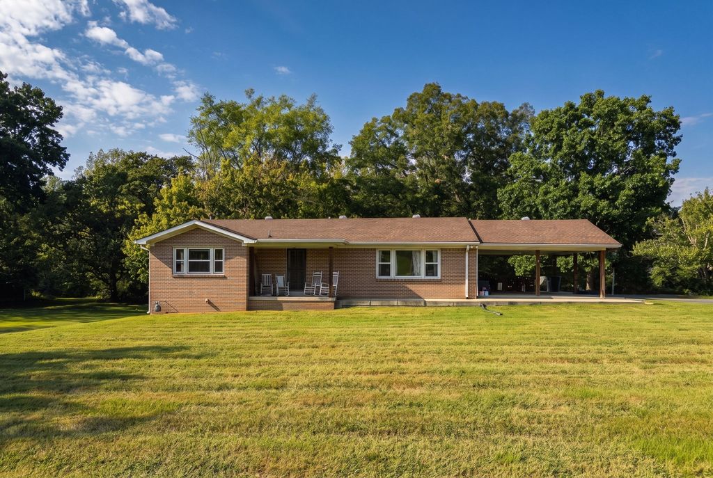 129 Cookeville Hwy, Carthage