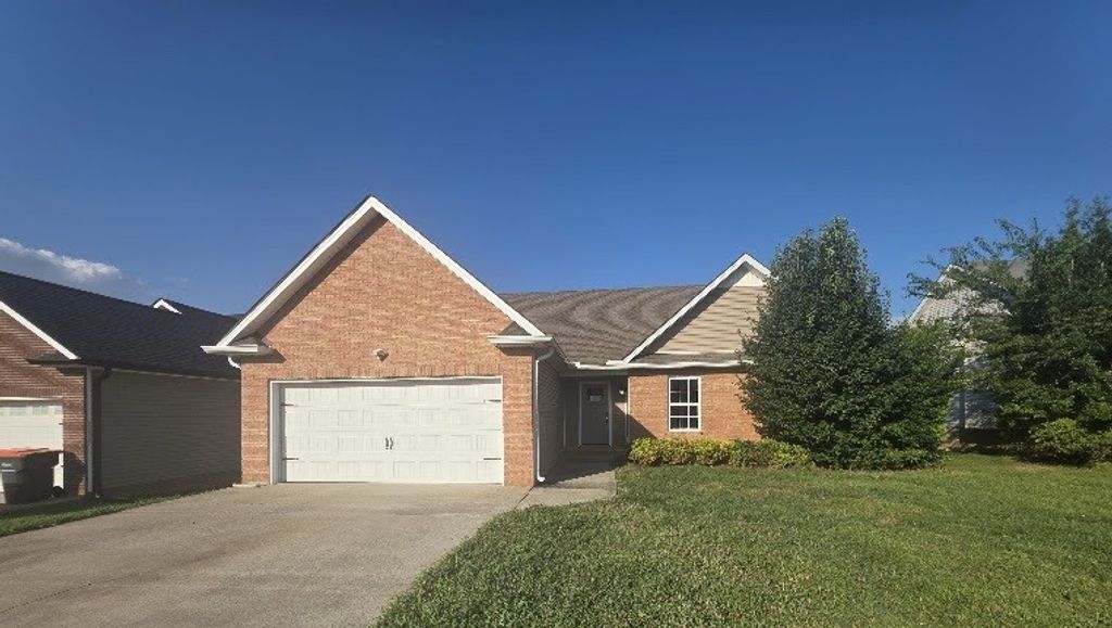 2685 Arthurs Ct, Clarksville