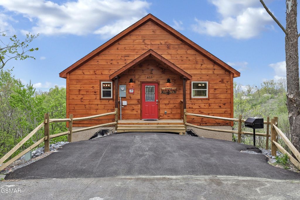 615 Quill Gordon Court, Pigeon Forge