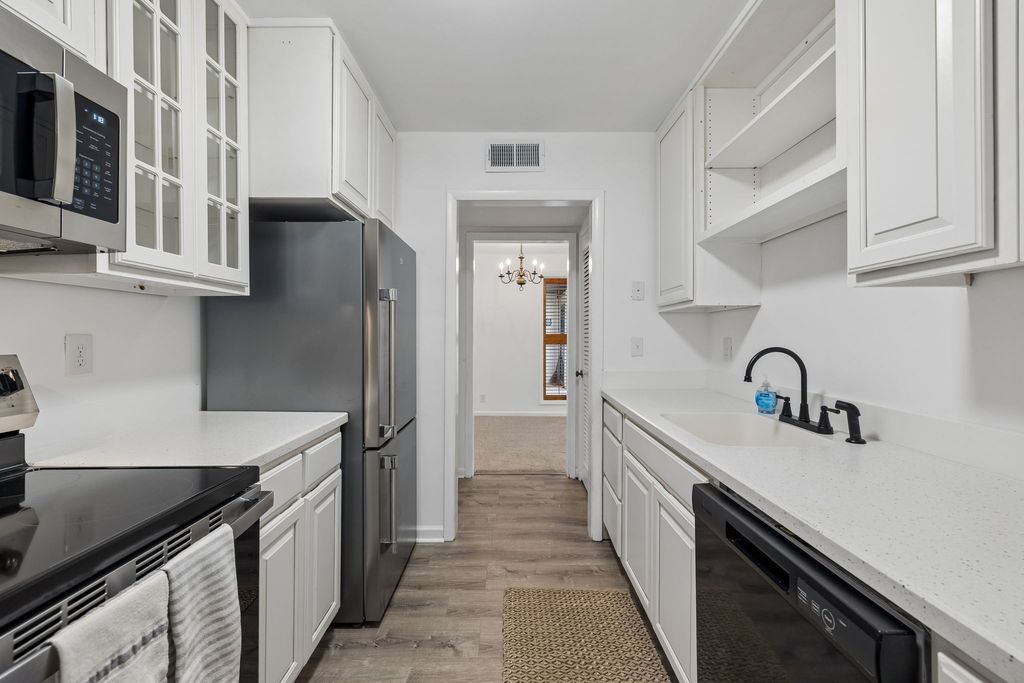 2116 Hobbs Rd N-11, Nashville