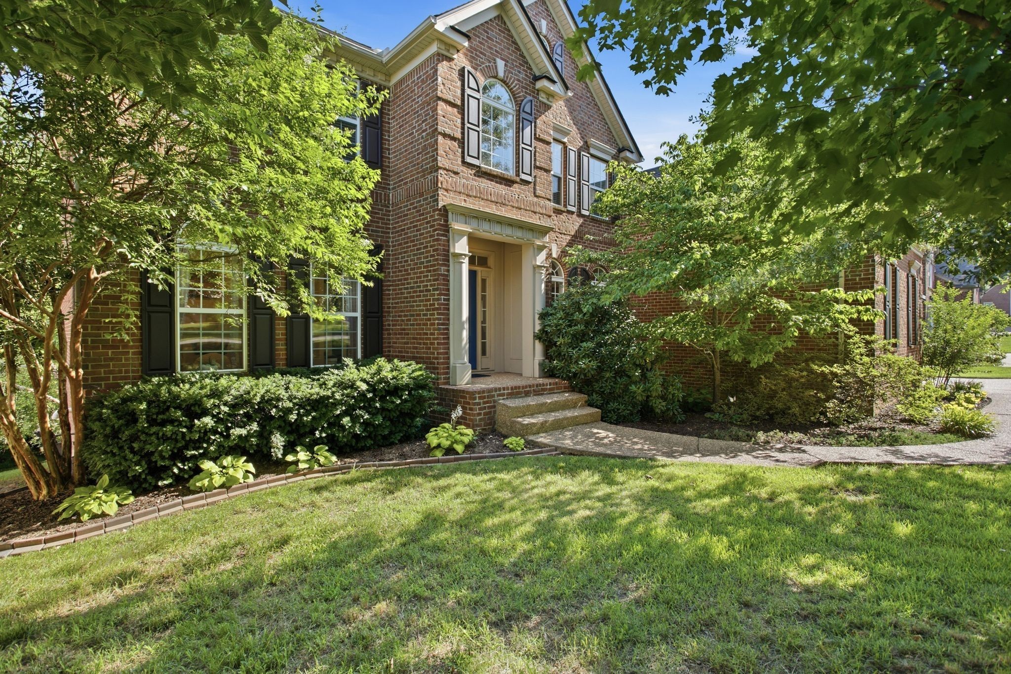 Photo of Listing #3596560