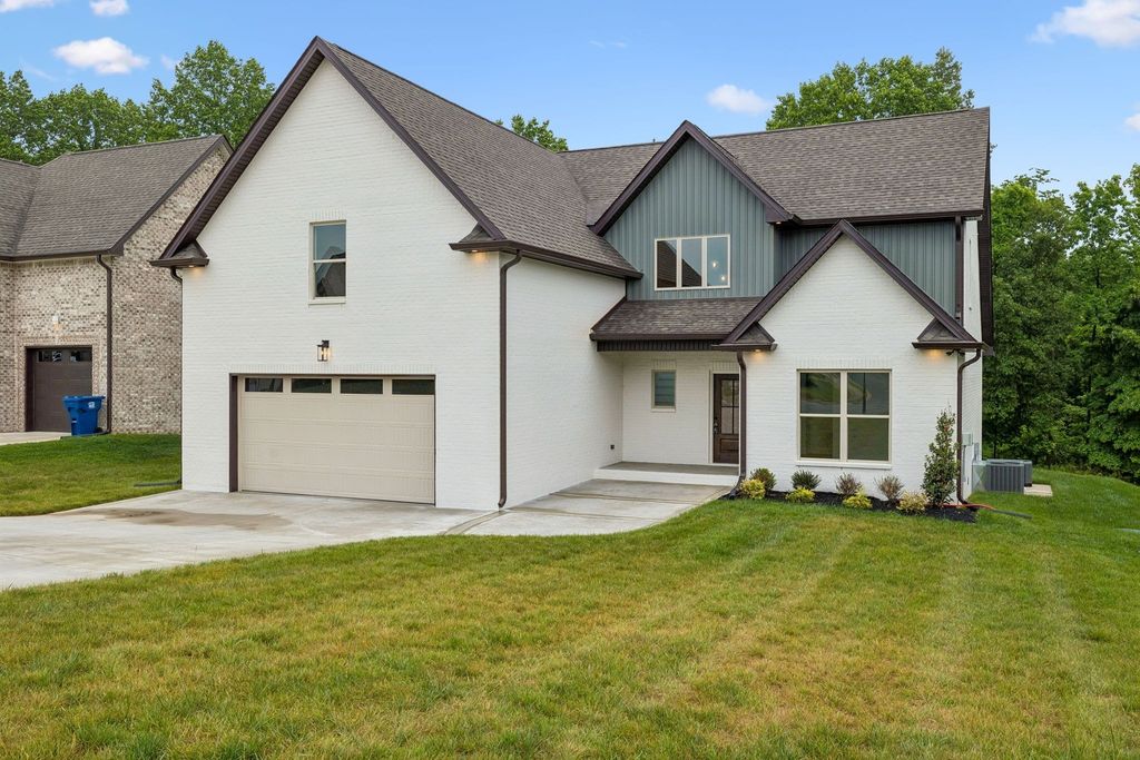 353 Young Lane, Pleasant View