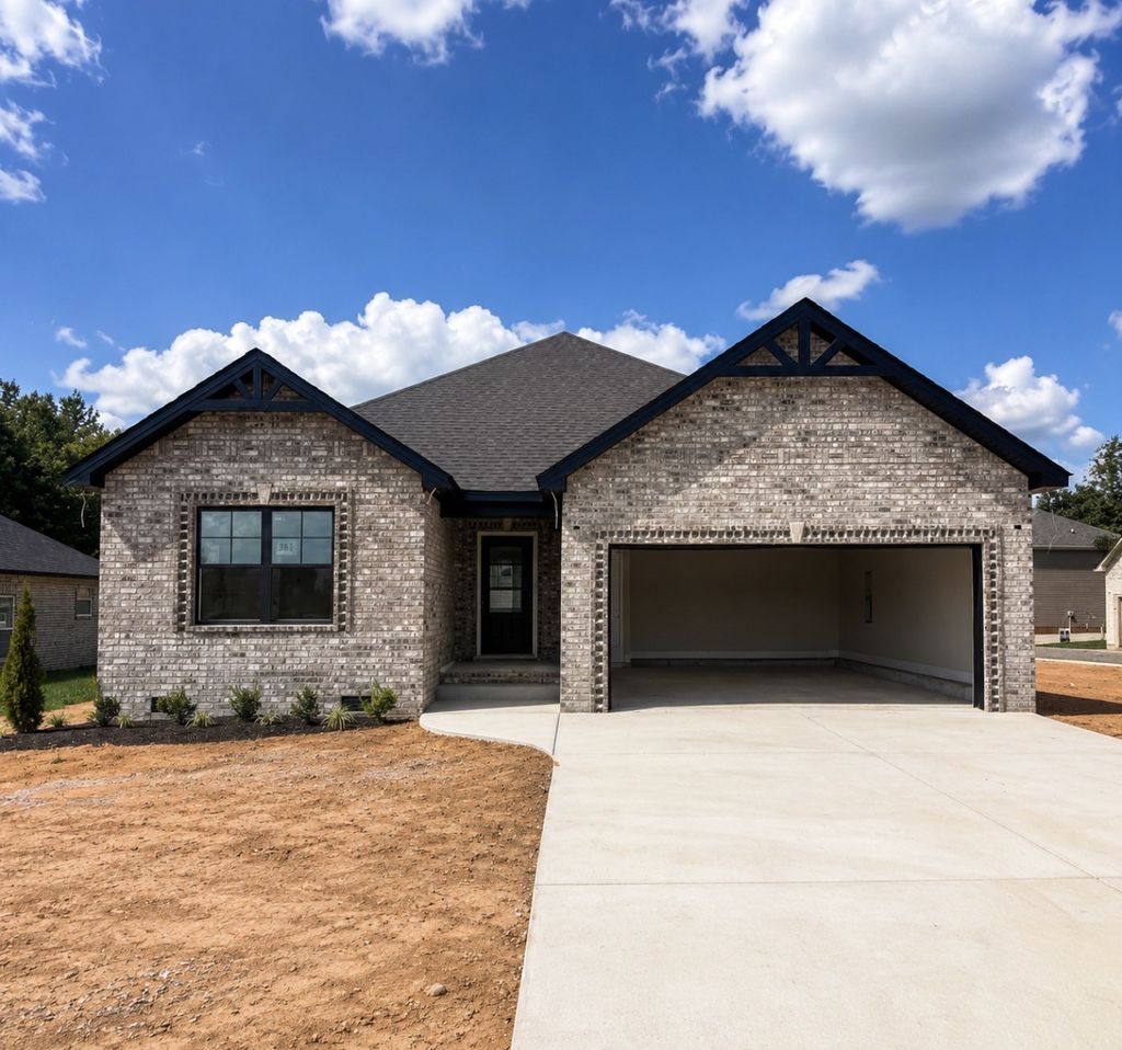 381 Hereford Farms, Clarksville