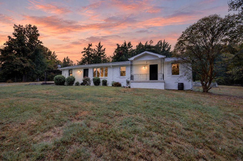 1515 Owen Rd, Brentwood