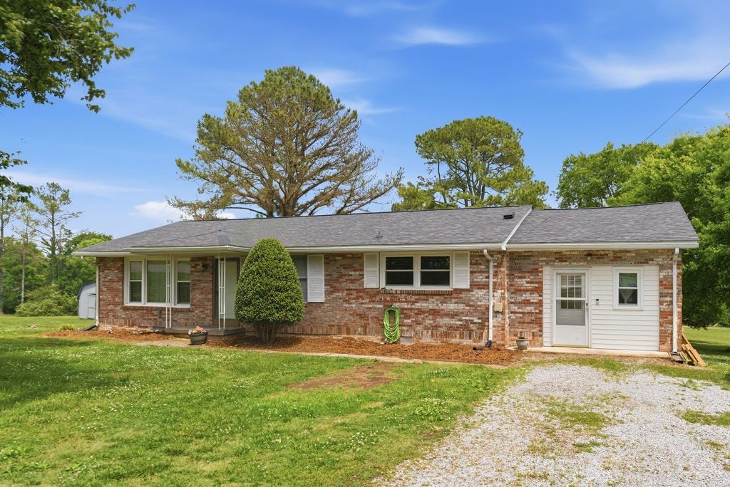 1313 Raby Ave, Shelbyville