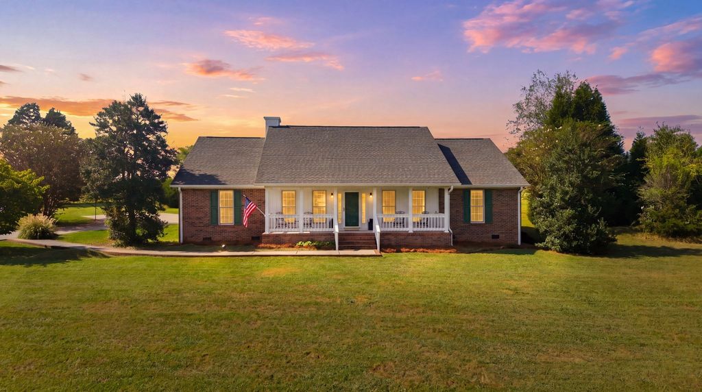 1660 County Road 700, Athens