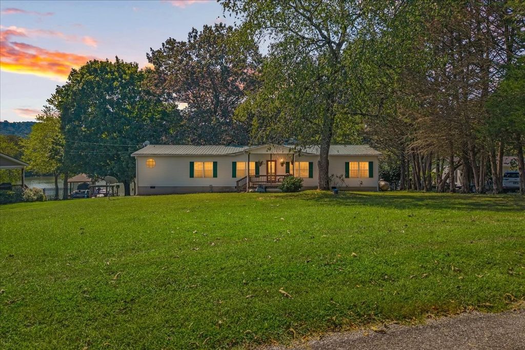 210 Willow Circle, Kingston
