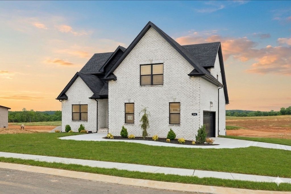 550 Foxglove Ln, Clarksville