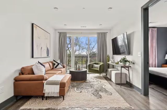 65 Lindsley Ave 207, Nashville