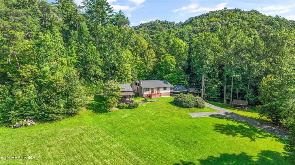 745 Blockhouse Valley Rd, Clinton
