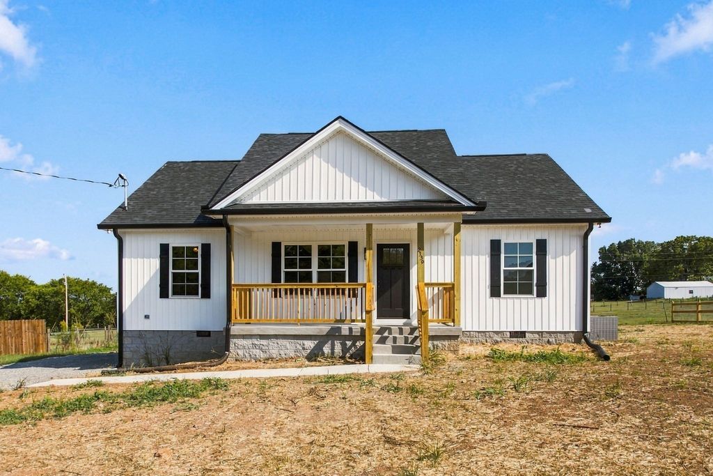 2339 Claude Fox Rd, Cornersville