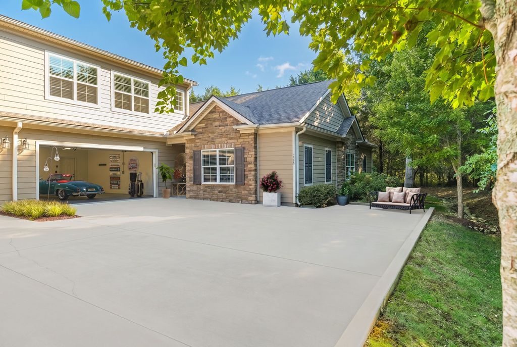 2535 Bridgeway St, Murfreesboro