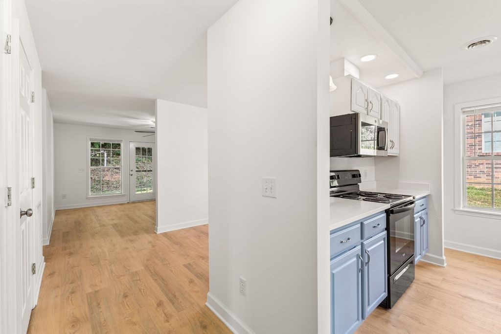 115 East Dale Ln, Dickson