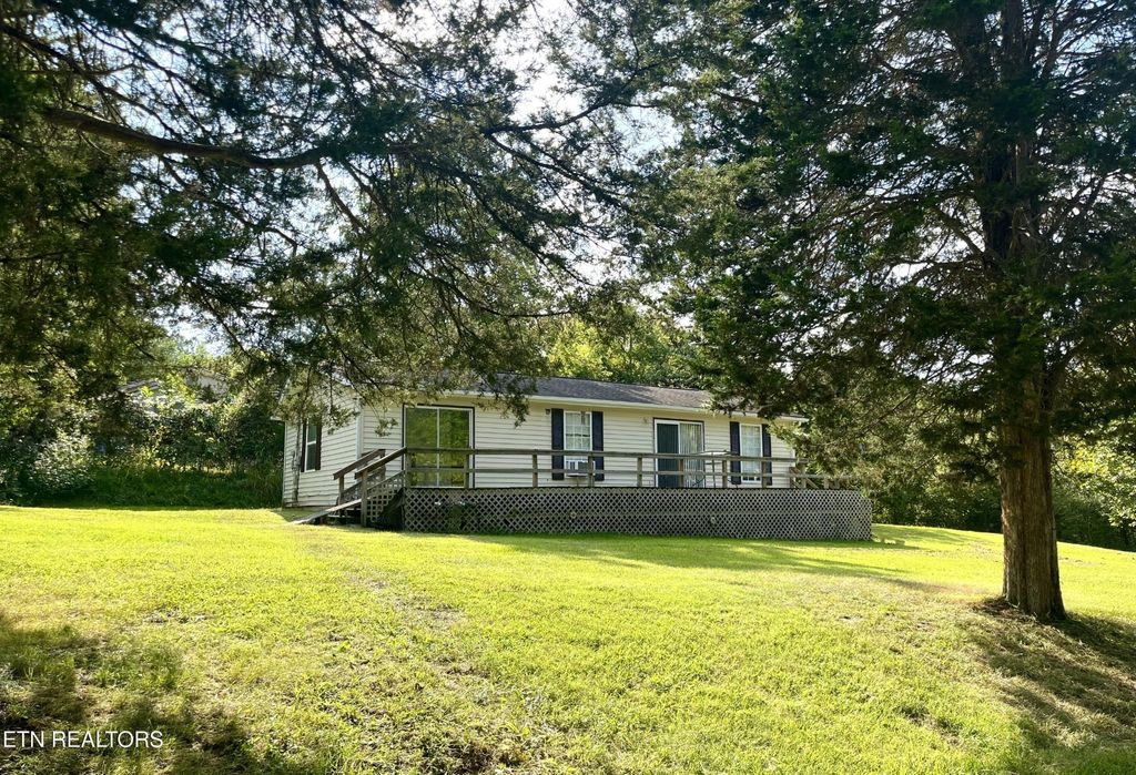 672 Raccoon Valley Rd, Maynardville