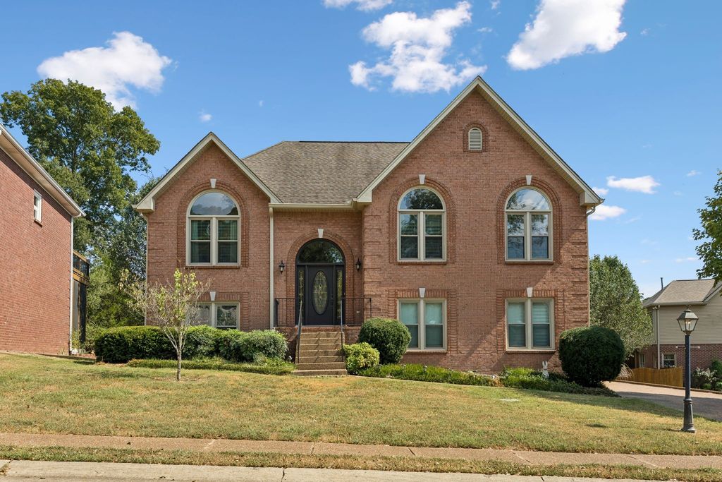 5553 Peninsula Park Lndg, Hermitage