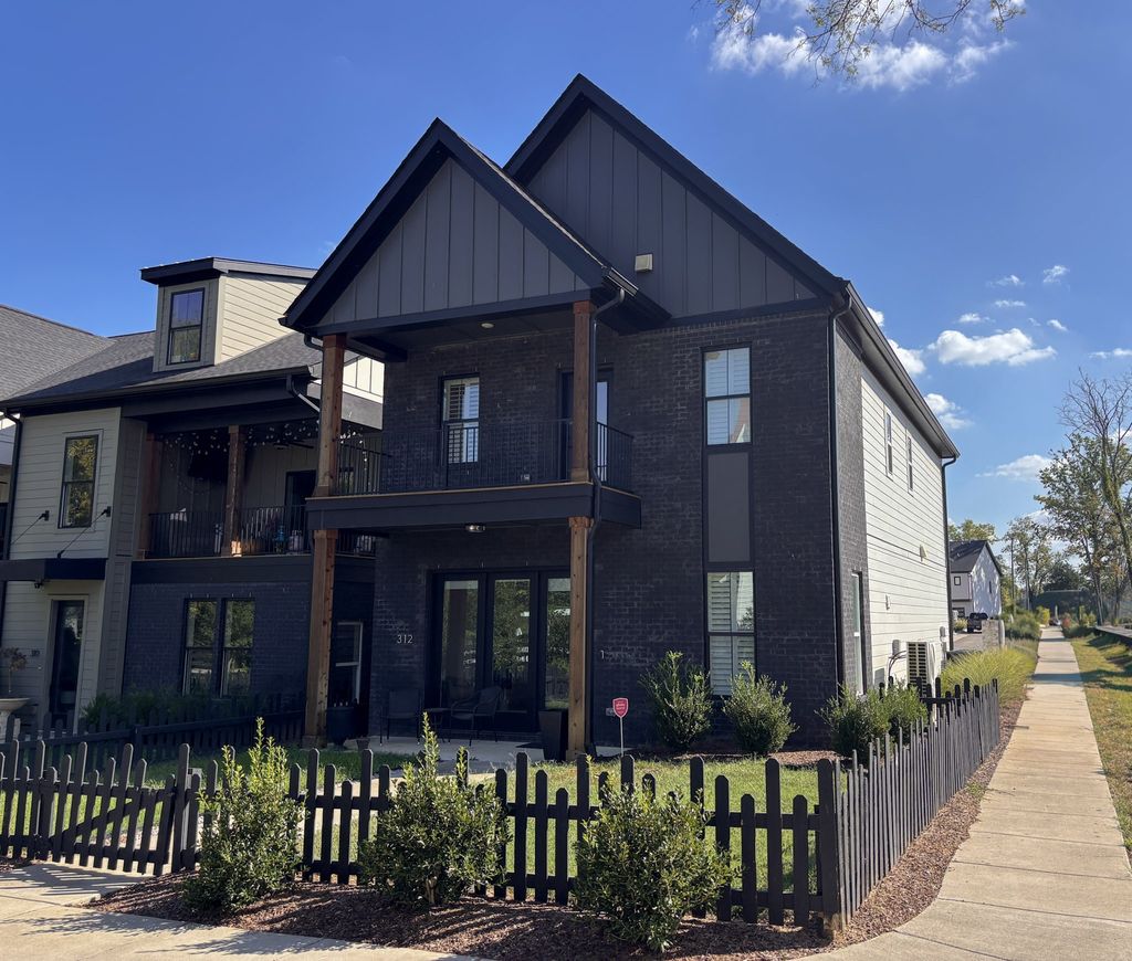 312 Sophia Rain Dr, Nashville