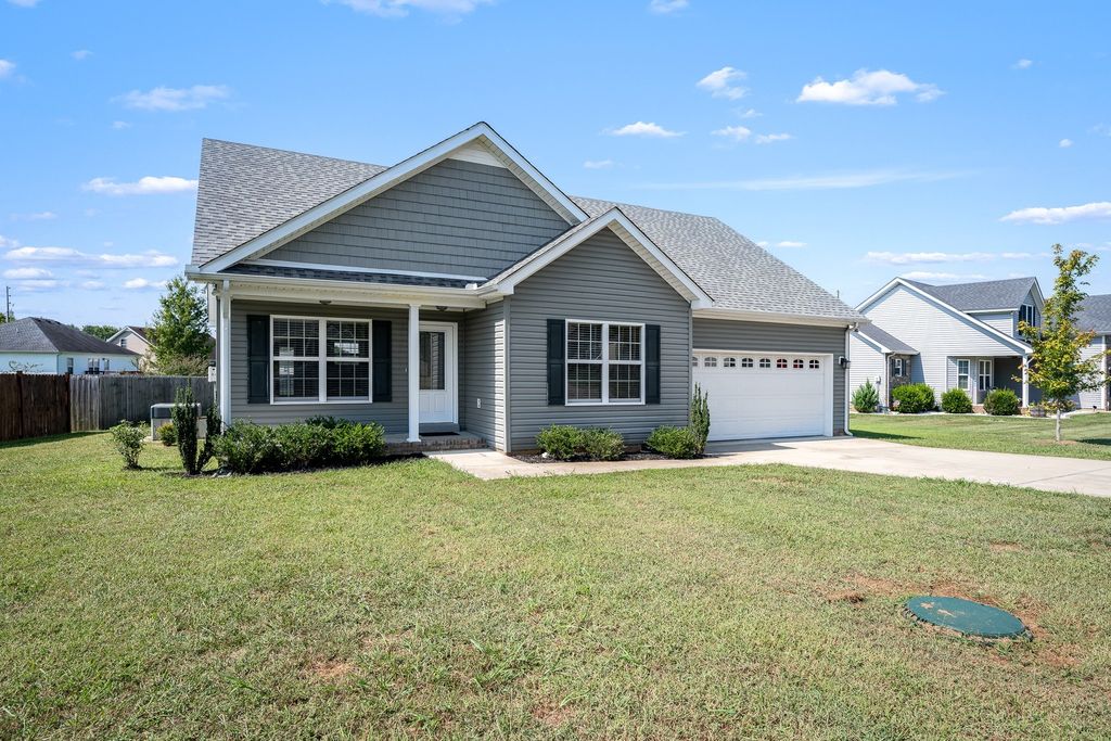 311 Heatherwood Dr, Murfreesboro