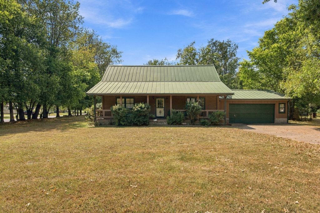 801 Buckeye Ct, Lascassas