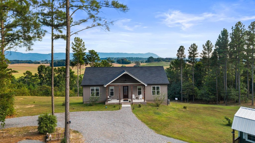205 Hiwassee Trails Dr, Delano