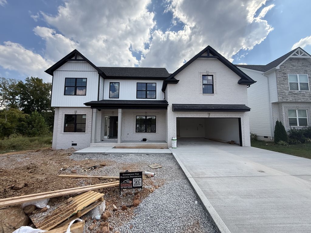 832 Burley Barn Rd, Clarksville